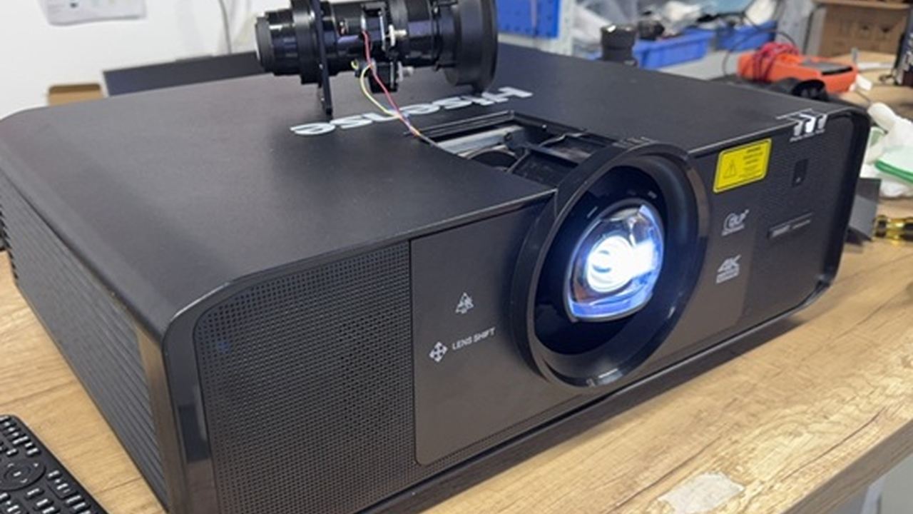 佐西卡 投影机(WD681 适用机型) 佐西卡 投影机(WD681 适用机型外观)